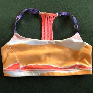 Lululemon sports bra